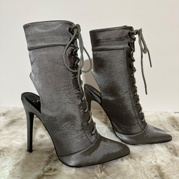 * So Me Grey Satin Lace Up Pointy Toe Ankle Boots 4 1/2" Stiletto Heels - Picture 2 of 7